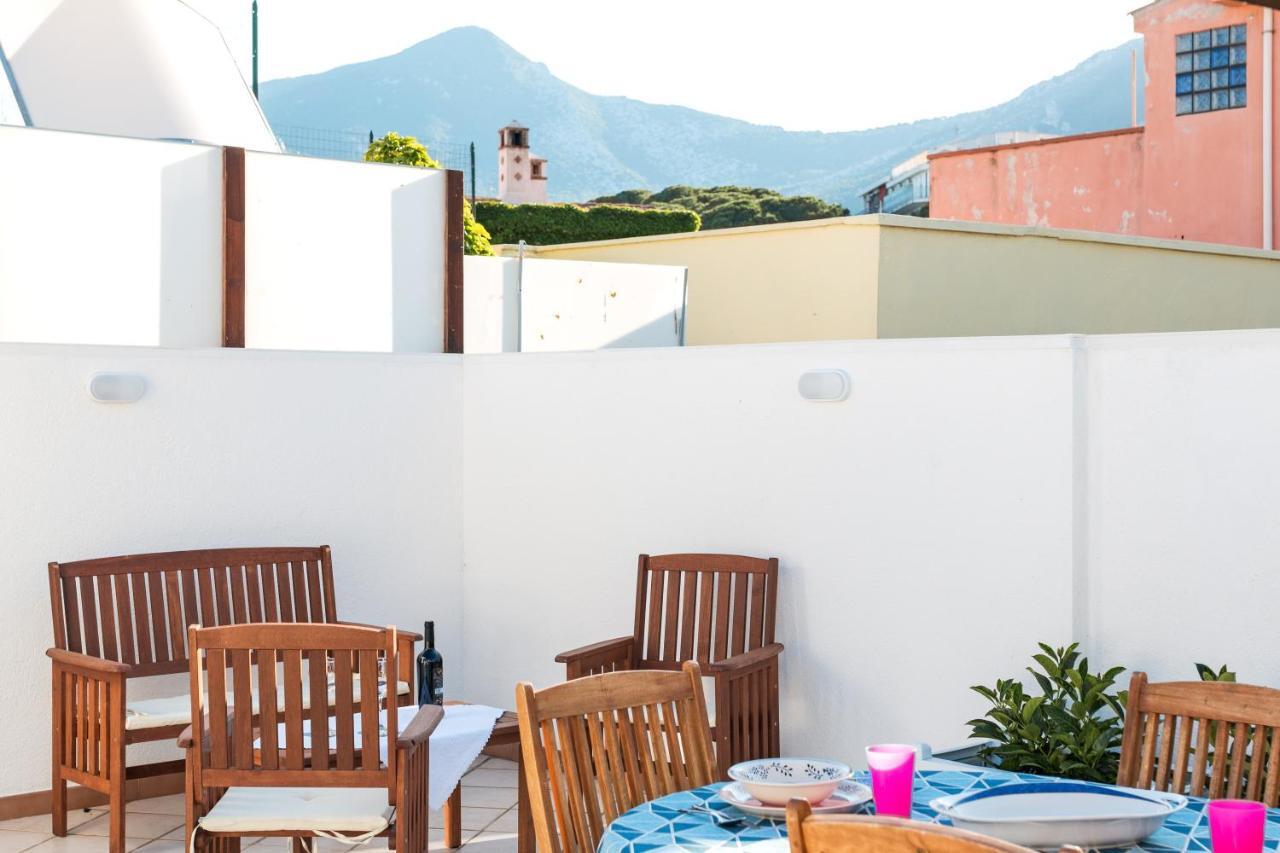 Near The Port Apartment Cala Gonone Exterior photo
